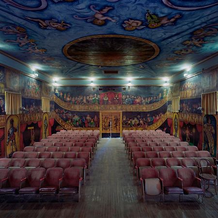 Amargosa Opera House & Hotel Death Valley Junction Exteriör bild