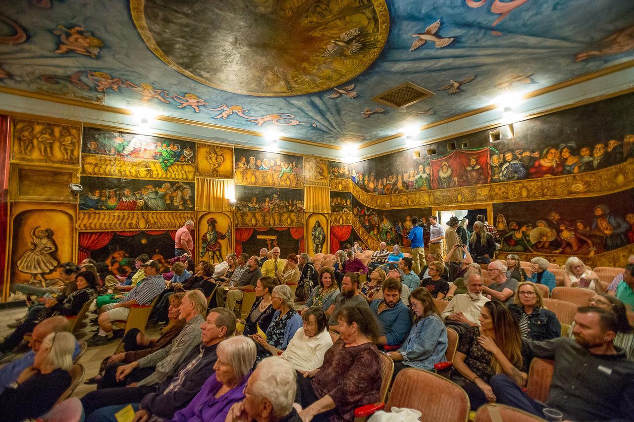 Amargosa Opera House & Hotel Death Valley Junction Exteriör bild